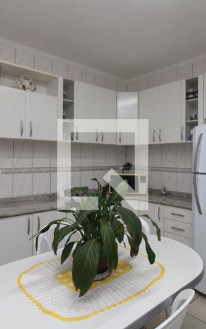 Casa à venda com 90m², 2 quartos e 2 vagasCozinha