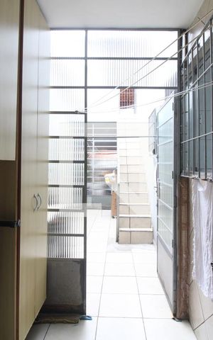 Casa à venda com 90m², 2 quartos e 2 vagasÁrea de Serviço