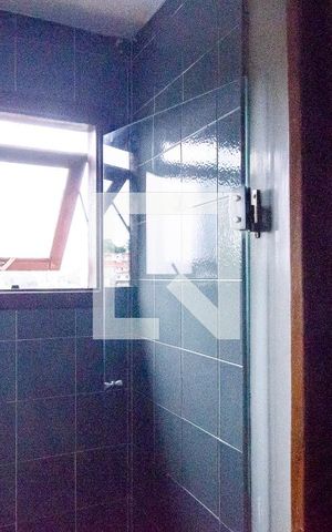 Casa à venda com 175m², 4 quartos e 2 vagas Casa à venda com 175m², 4 quartos e 2 vagasBanheiro da Suíte