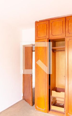 Casa à venda com 175m², 4 quartos e 2 vagas Casa à venda com 175m², 4 quartos e 2 vagasQuarto 3