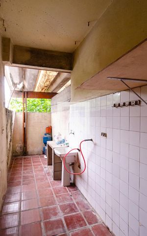 Casa à venda com 175m², 4 quartos e 2 vagas Casa à venda com 175m², 4 quartos e 2 vagasLavanderia