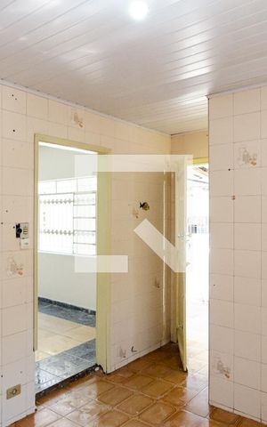Casa à venda com 65m², 2 quartos e 1 vaga Casa à venda com 65m², 2 quartos e 1 vagaCozinha