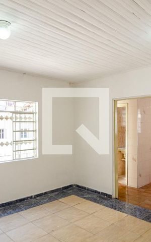 Casa à venda com 65m², 2 quartos e 1 vaga Casa à venda com 65m², 2 quartos e 1 vagaSala