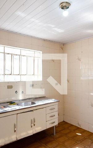 Casa à venda com 65m², 2 quartos e 1 vaga Casa à venda com 65m², 2 quartos e 1 vagaCozinha