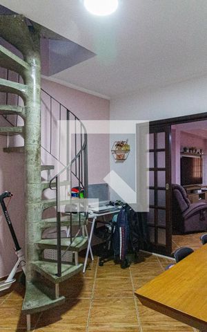 Casa à venda com 196m², 3 quartos e 2 vagasSala de jantar