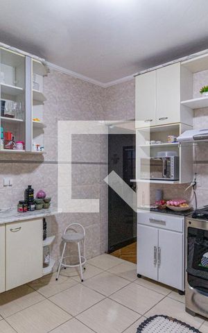 Casa à venda com 196m², 3 quartos e 2 vagasCozinha
