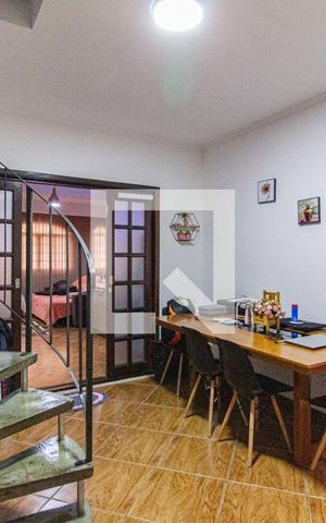 Casa à venda com 196m², 3 quartos e 2 vagasSala de jantar