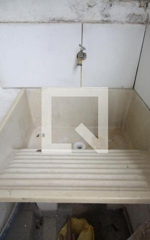 Casa de condomínio para alugar com 48m², 1 quarto e sem vagaÁrea de Serviço