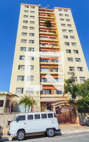 Apartamento à venda com 70m², 2 quartos e 1 vaga Apartamento à venda com 70m², 2 quartos e 1 vagaFachada