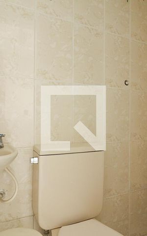 Apartamento para alugar com 94m², 3 quartos e 2 vagasBanheiro de Serviço