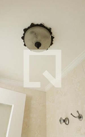 Apartamento para alugar com 94m², 3 quartos e 2 vagasBanheiro de Serviço