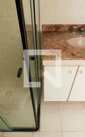 Apartamento para alugar com 94m², 3 quartos e 2 vagasBanheiro Social