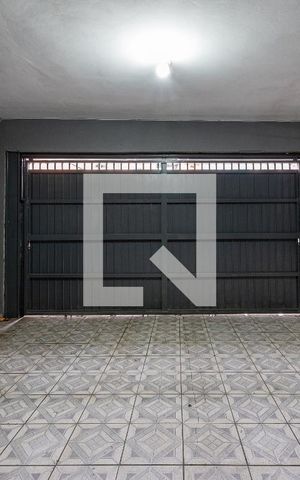 Casa à venda com 309m², 4 quartos e 2 vagas Casa à venda com 309m², 4 quartos e 2 vagasGaragem