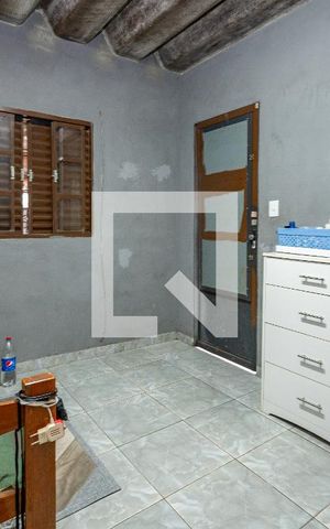 Casa à venda com 309m², 4 quartos e 2 vagas Casa à venda com 309m², 4 quartos e 2 vagasQuarto 2