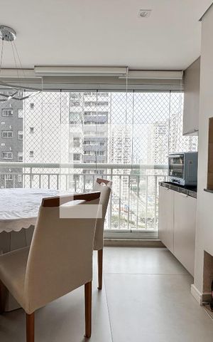 Apartamento à venda com 69m², 2 quartos e 1 vagaVaranda 