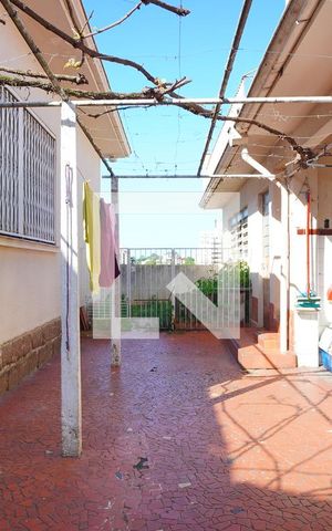 Casa à venda com 450m², 3 quartos e 3 vagasPátio