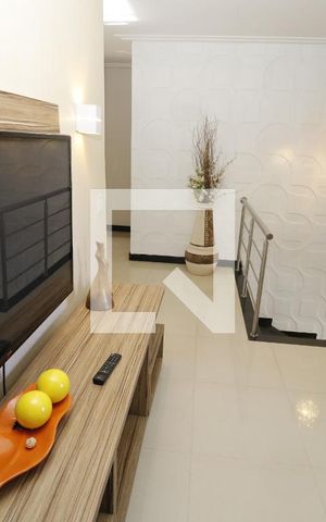 Casa para alugar com 100m², 4 quartos e 8 vagasSala 2