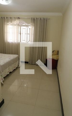 Casa para alugar com 100m², 4 quartos e 8 vagasQuarto 1