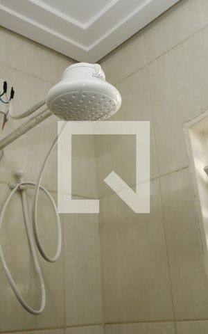 Casa para alugar com 100m², 4 quartos e 8 vagasBanheiro 2