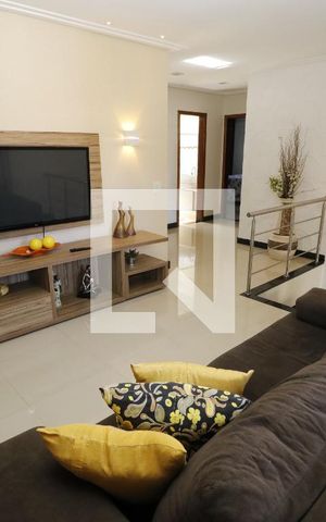 Casa para alugar com 100m², 4 quartos e 8 vagasSala 2