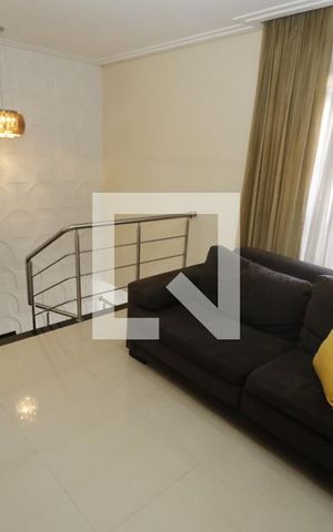 Casa para alugar com 100m², 4 quartos e 8 vagasSala 2
