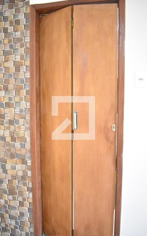 Casa para alugar com 110m², 2 quartos e 1 vagaDetalhe do banheiro