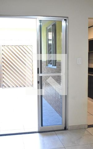 Casa para alugar com 110m², 2 quartos e 1 vagaDetalhe da Sala