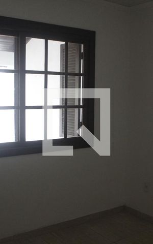 Casa para alugar com 60m², 2 quartos e 2 vagasQuarto 1