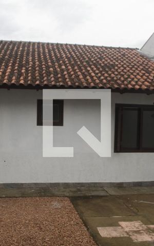 Casa para alugar com 60m², 2 quartos e 2 vagasQuintal