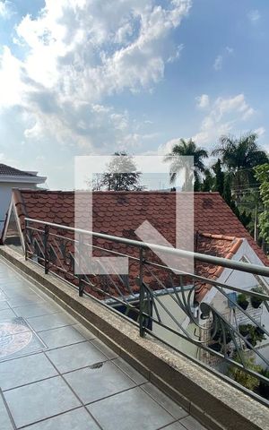 Casa de condomínio à venda com 320m², 4 quartos e 4 vagasVaranda da Suíte 3