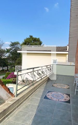 Casa de condomínio à venda com 320m², 4 quartos e 4 vagasVaranda da Suíte 3
