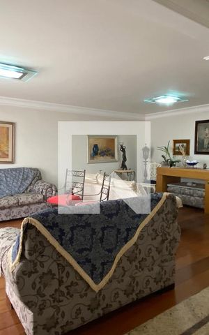 Casa de condomínio à venda com 320m², 4 quartos e 4 vagasSala