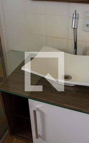 Apartamento à venda com 38m², 1 quarto e sem vaga Apartamento à venda com 38m², 1 quarto e sem vagaBANHEIRO