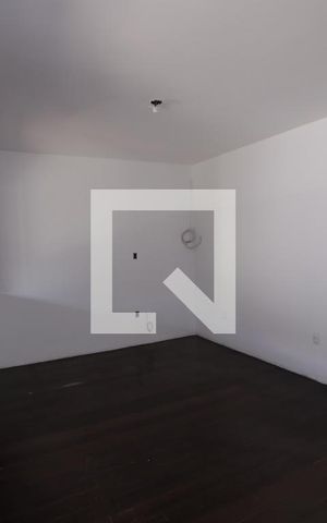 Casa à venda com 392m², 3 quartos e 5 vagasSala