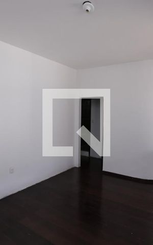 Casa à venda com 392m², 3 quartos e 5 vagasSala
