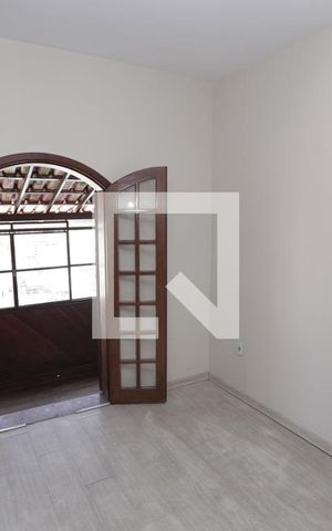 Casa à venda com 392m², 3 quartos e 5 vagasEscritório