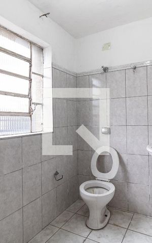 Apartamento para alugar com 60m², 2 quartos e sem vaga Apartamento para alugar com 60m², 2 quartos e sem vagaBanheiro