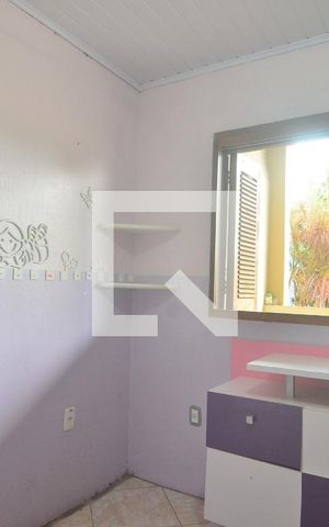 Casa para alugar com 70m², 2 quartos e 2 vagasQuarto 1