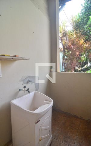 Casa para alugar com 70m², 2 quartos e 2 vagasÁrea de Serviço