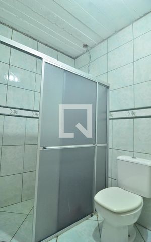 Casa para alugar com 70m², 2 quartos e 2 vagasBanheiro
