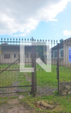 Casa para alugar com 70m², 2 quartos e 2 vagasFachada
