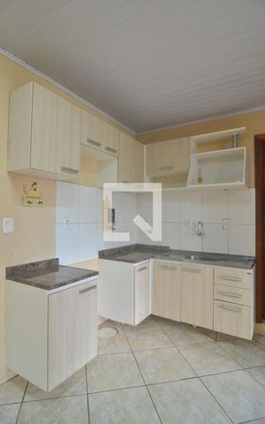 Casa para alugar com 70m², 2 quartos e 2 vagasCozinha