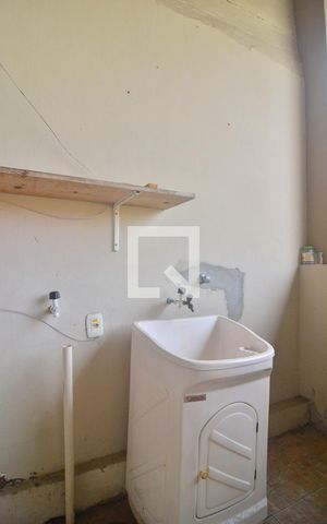 Casa para alugar com 70m², 2 quartos e 2 vagasÁrea de Serviço