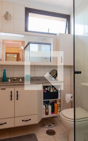 Apartamento à venda com 142m², 3 quartos e 4 vagas Apartamento à venda com 142m², 3 quartos e 4 vagasBanheiro