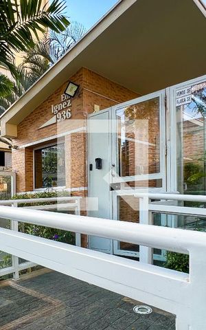 Apartamento à venda com 52m², 1 quarto e 1 vagaFachada