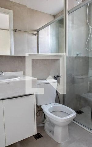 Apartamento à venda com 66m², 2 quartos e 2 vagas Apartamento à venda com 66m², 2 quartos e 2 vagasBanheiro