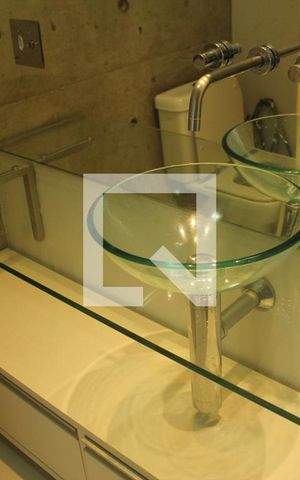 Apartamento à venda com 70m², 2 quartos e 2 vagasBanheiro