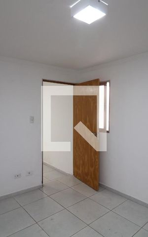 Casa para alugar com 45m², 2 quartos e sem vagaQuarto