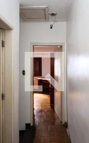 Casa à venda com 80m², 2 quartos e 2 vagas Casa à venda com 80m², 2 quartos e 2 vagasCorredor