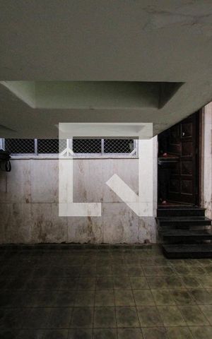 Casa à venda com 80m², 2 quartos e 2 vagas Casa à venda com 80m², 2 quartos e 2 vagasGaragem